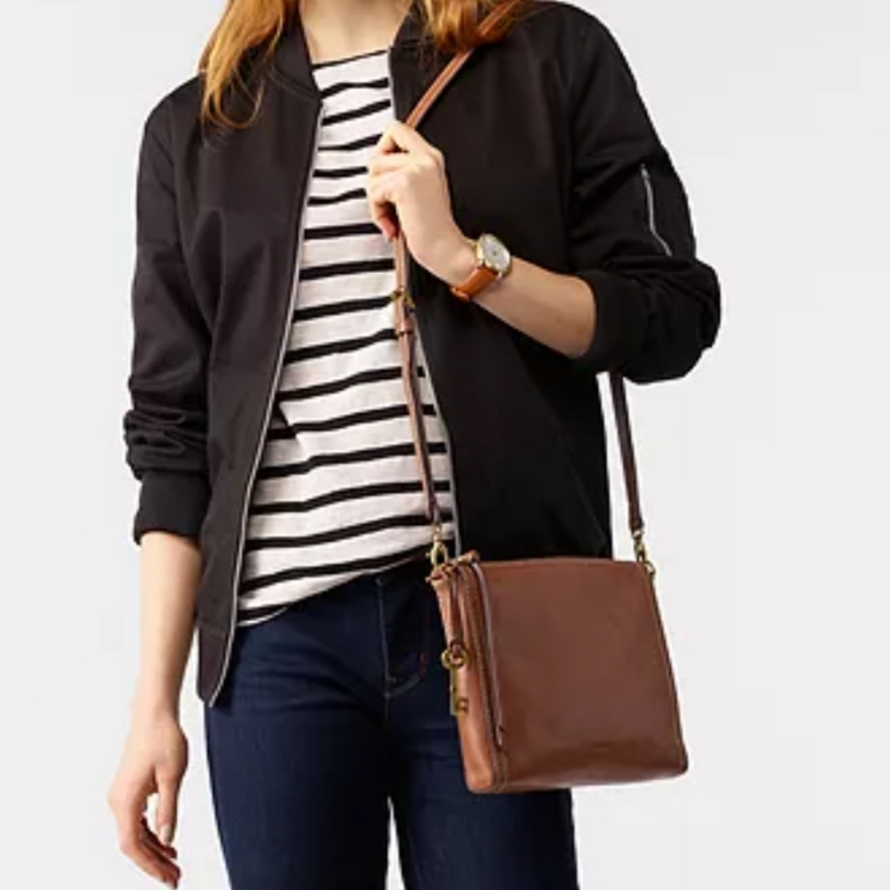 Emma by Fossil Classic Brown Leather Crossbody Purse 8x10